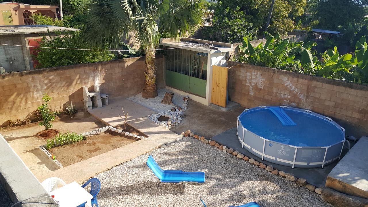 Hotel B&B Italia Caribe 佩德纳莱斯 外观 照片