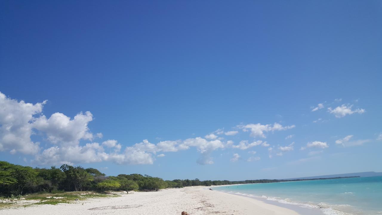 Hotel B&B Italia Caribe 佩德纳莱斯 外观 照片